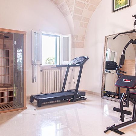 Latiano Villa Encantamiento - Dimora Gelsomino - Masseria Storica Nel Cuore Della Puglia Con Piscina מראה חיצוני תמונה