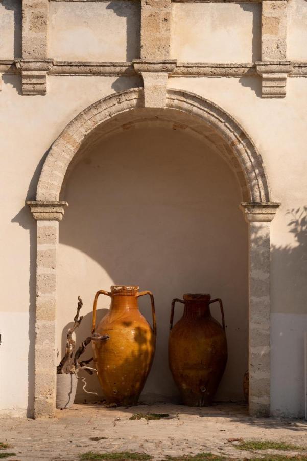 Latiano Villa Encantamiento - Dimora Gelsomino - Masseria Storica Nel Cuore Della Puglia Con Piscina מראה חיצוני תמונה