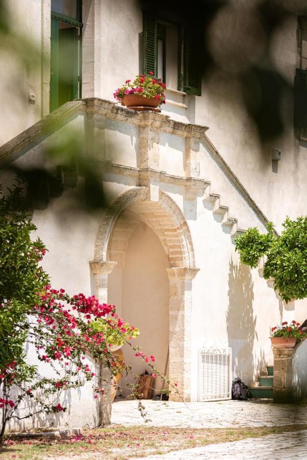 Latiano Villa Encantamiento - Dimora Gelsomino - Masseria Storica Nel Cuore Della Puglia Con Piscina מראה חיצוני תמונה
