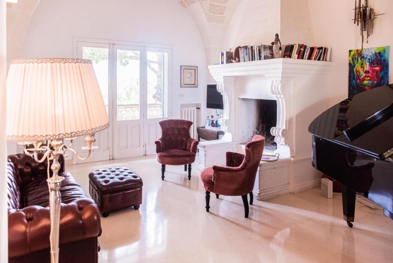 Latiano Villa Encantamiento - Dimora Gelsomino - Masseria Storica Nel Cuore Della Puglia Con Piscina מראה חיצוני תמונה