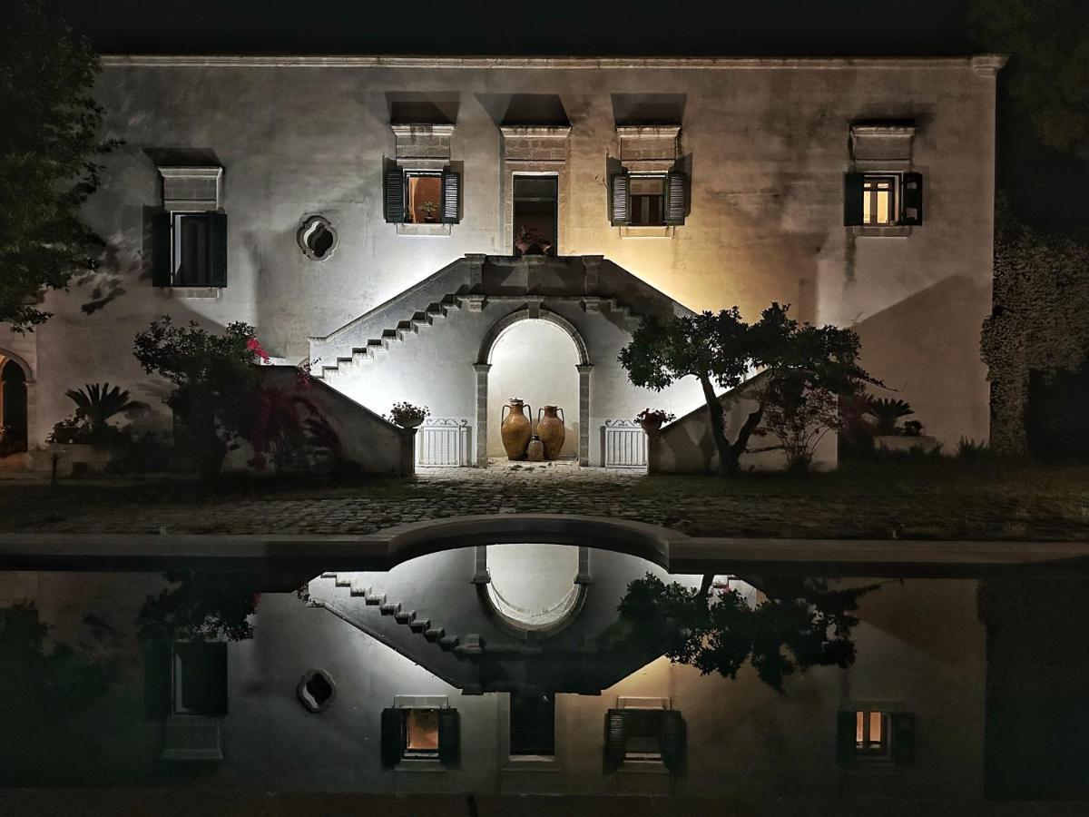 Latiano Villa Encantamiento - Dimora Gelsomino - Masseria Storica Nel Cuore Della Puglia Con Piscina מראה חיצוני תמונה
